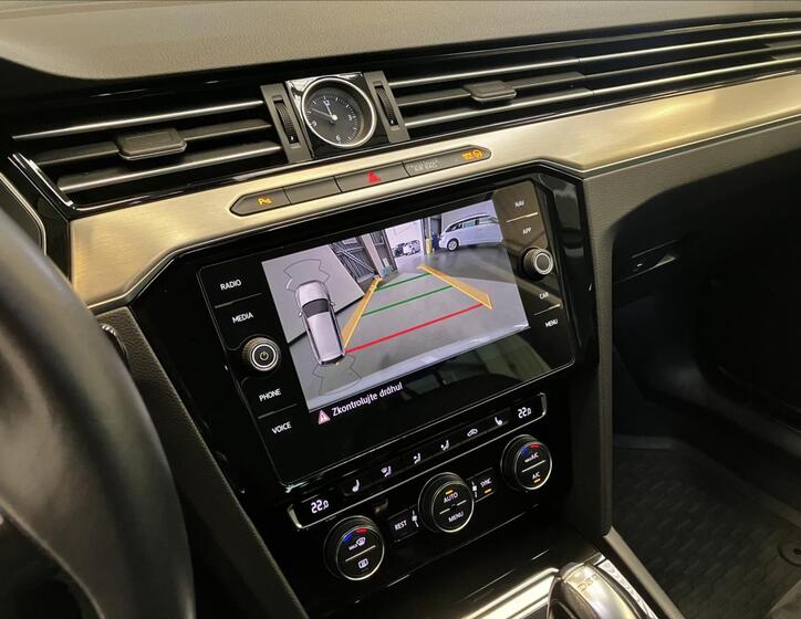 Volkswagen Passat 12