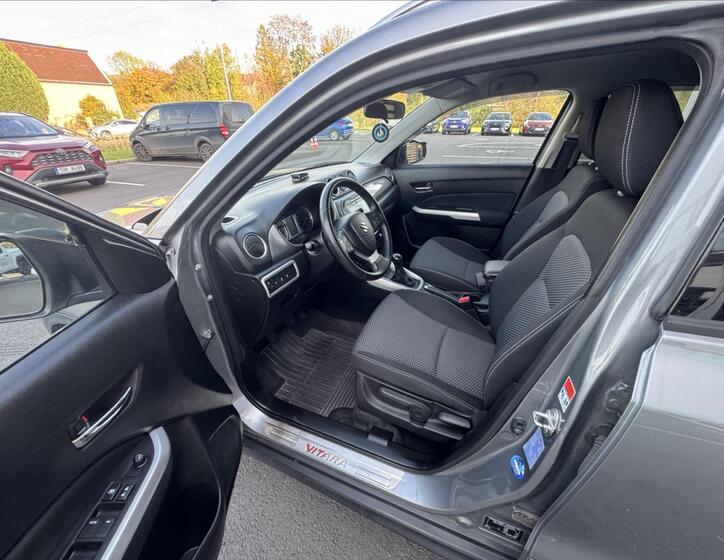 Suzuki Vitara 10