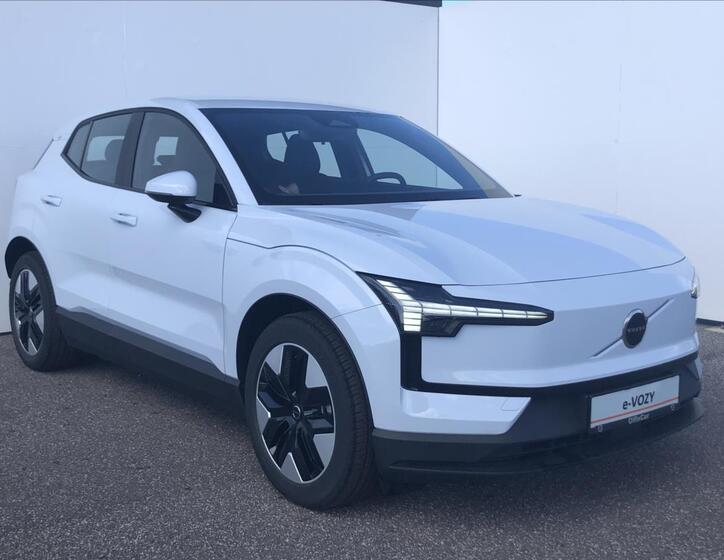 Volvo EX30 7