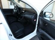 Hyundai i10 17