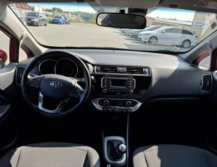 KIA Rio 10