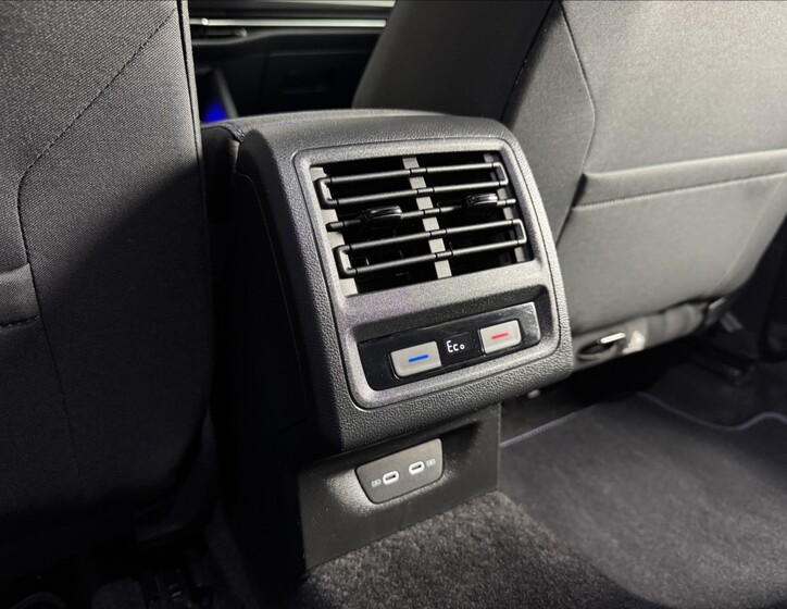 Volkswagen Golf 14