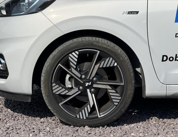 Hyundai i10 20