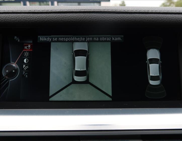 BMW Řada 7 16