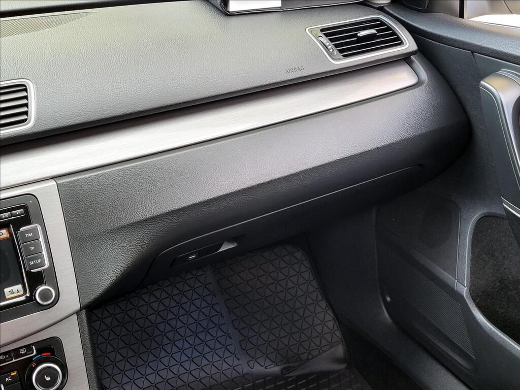 Volkswagen Passat 30