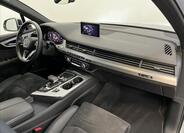 Audi Q7 23