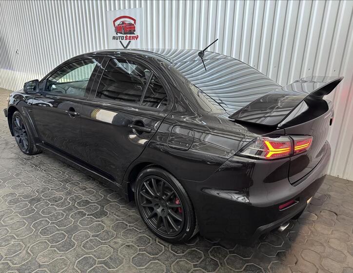 Mitsubishi Lancer 6