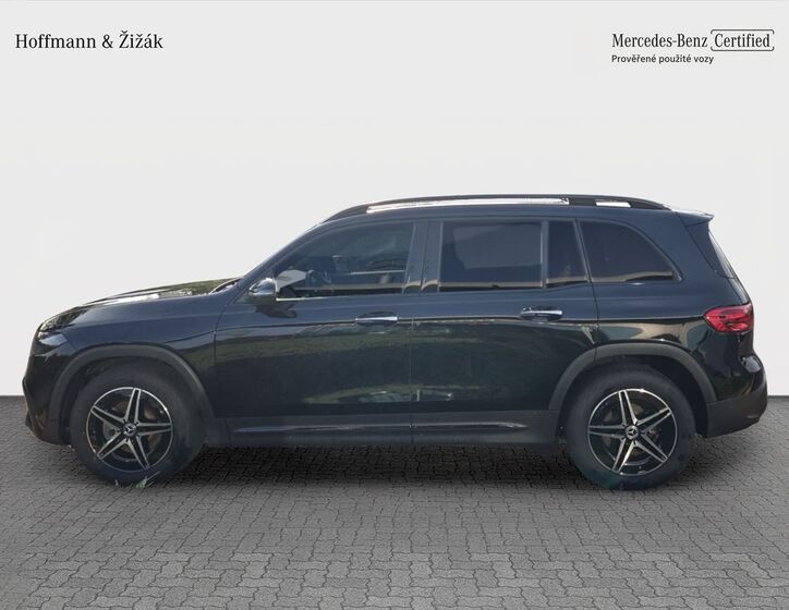 Mercedes-Benz EQB 8