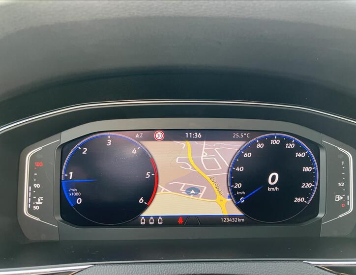 Volkswagen Passat 13