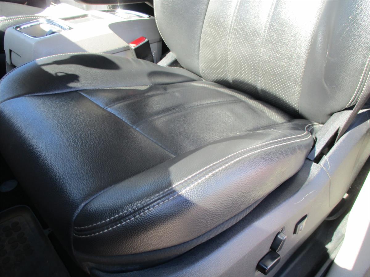 Chrysler Town & Country