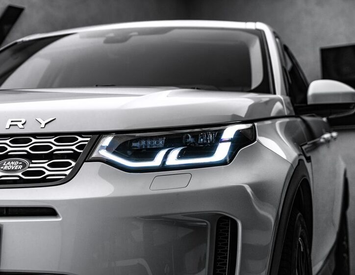 Land Rover Discovery 8