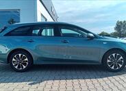 KIA Ceed 4