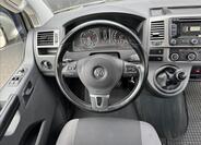 Volkswagen Multivan 13