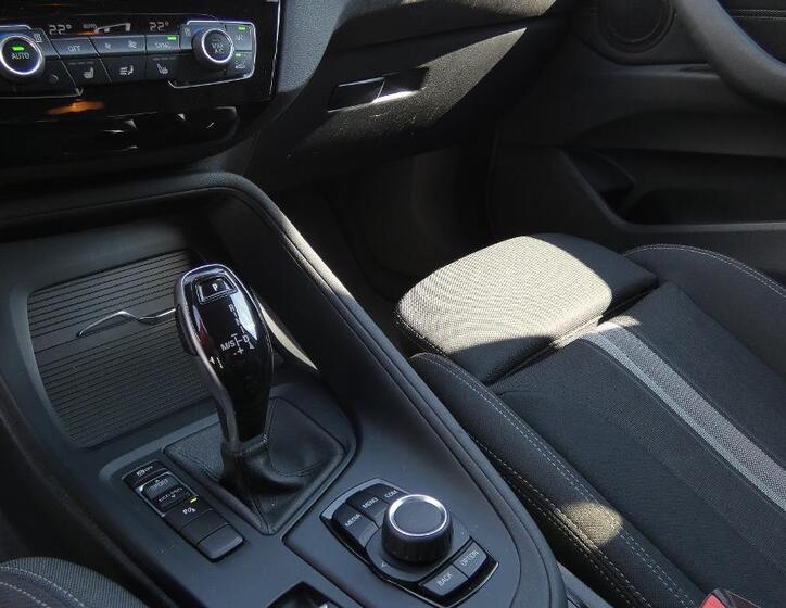 BMW X1 6