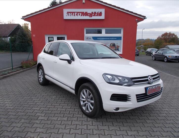 Volkswagen Touareg 1