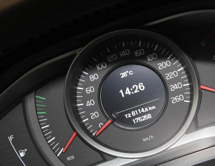 Volvo V60 25