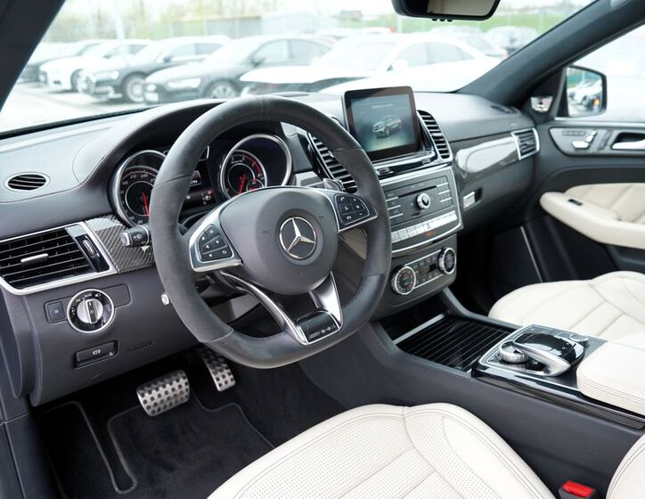 Mercedes-Benz GLE 28