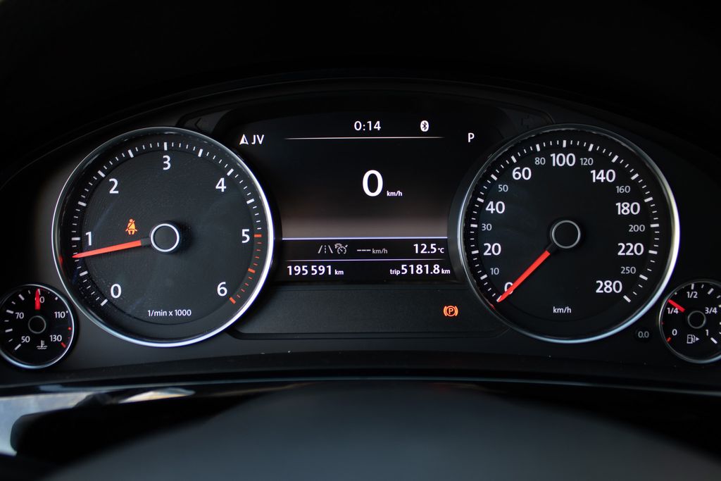 Volkswagen Touareg