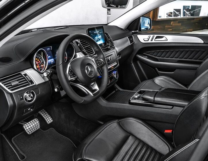 Mercedes-Benz GLE 10