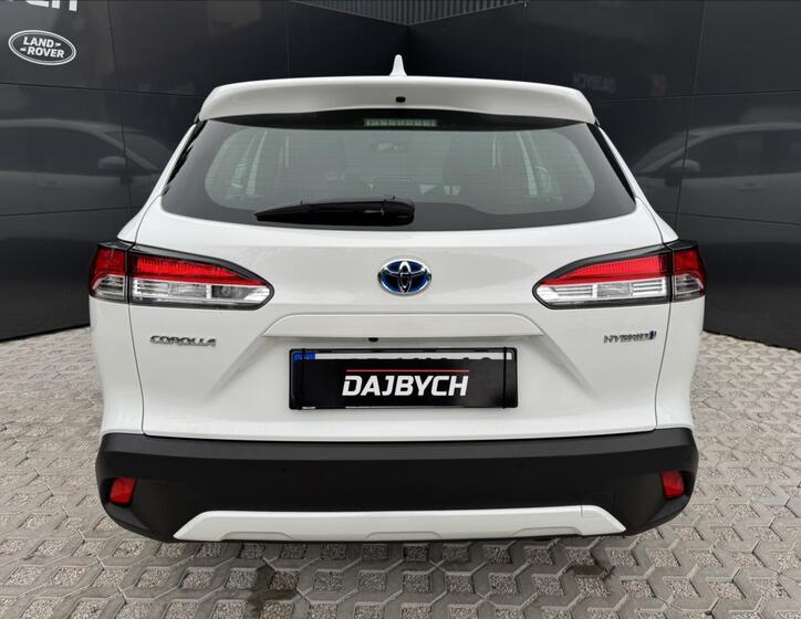 Toyota Corolla Cross 8