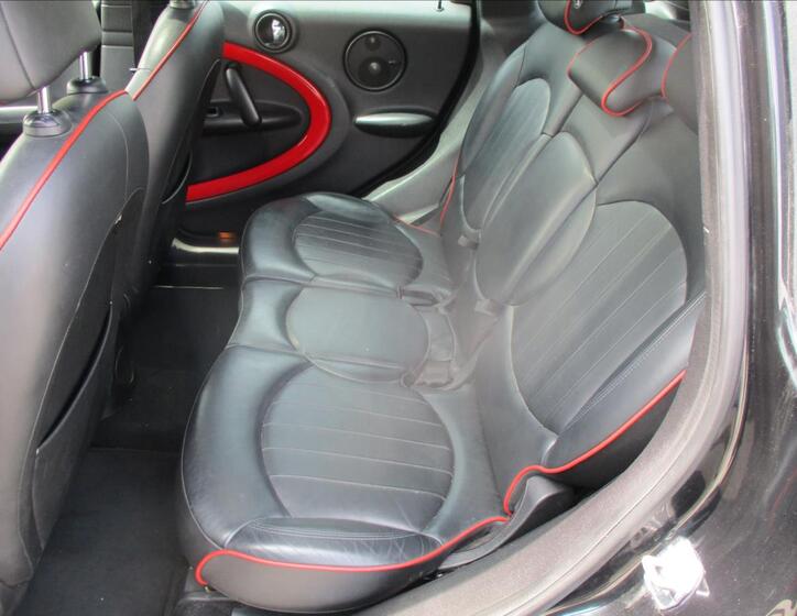 Mini Countryman 8