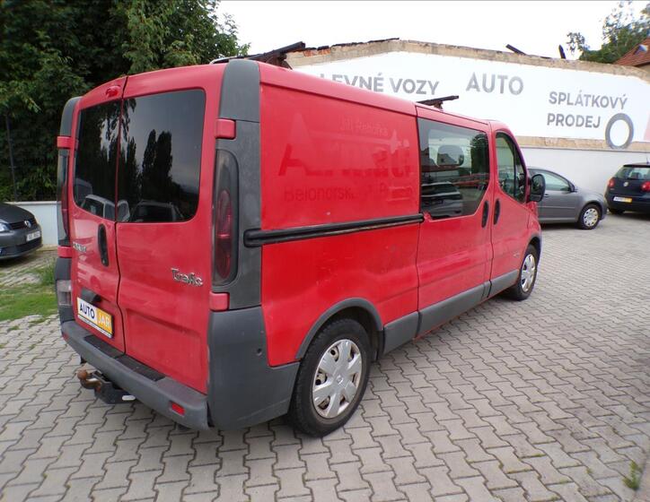 Renault Trafic 5