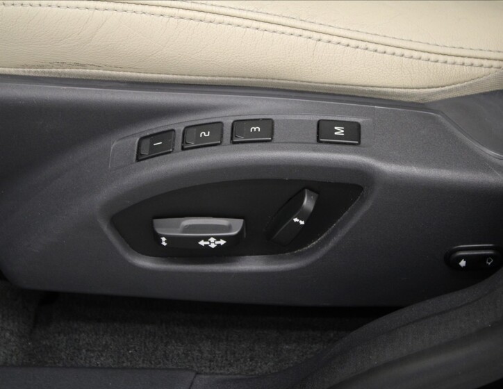 Volvo XC60 18