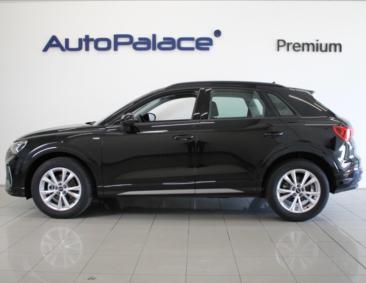 Audi Q3 5