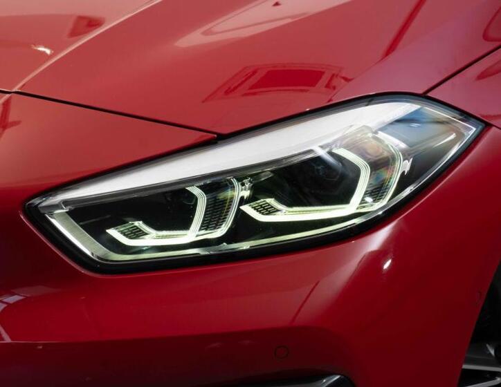 BMW Řada 1 8
