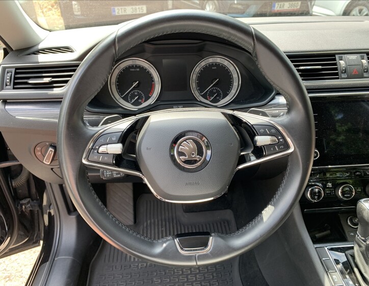 Škoda Superb 10