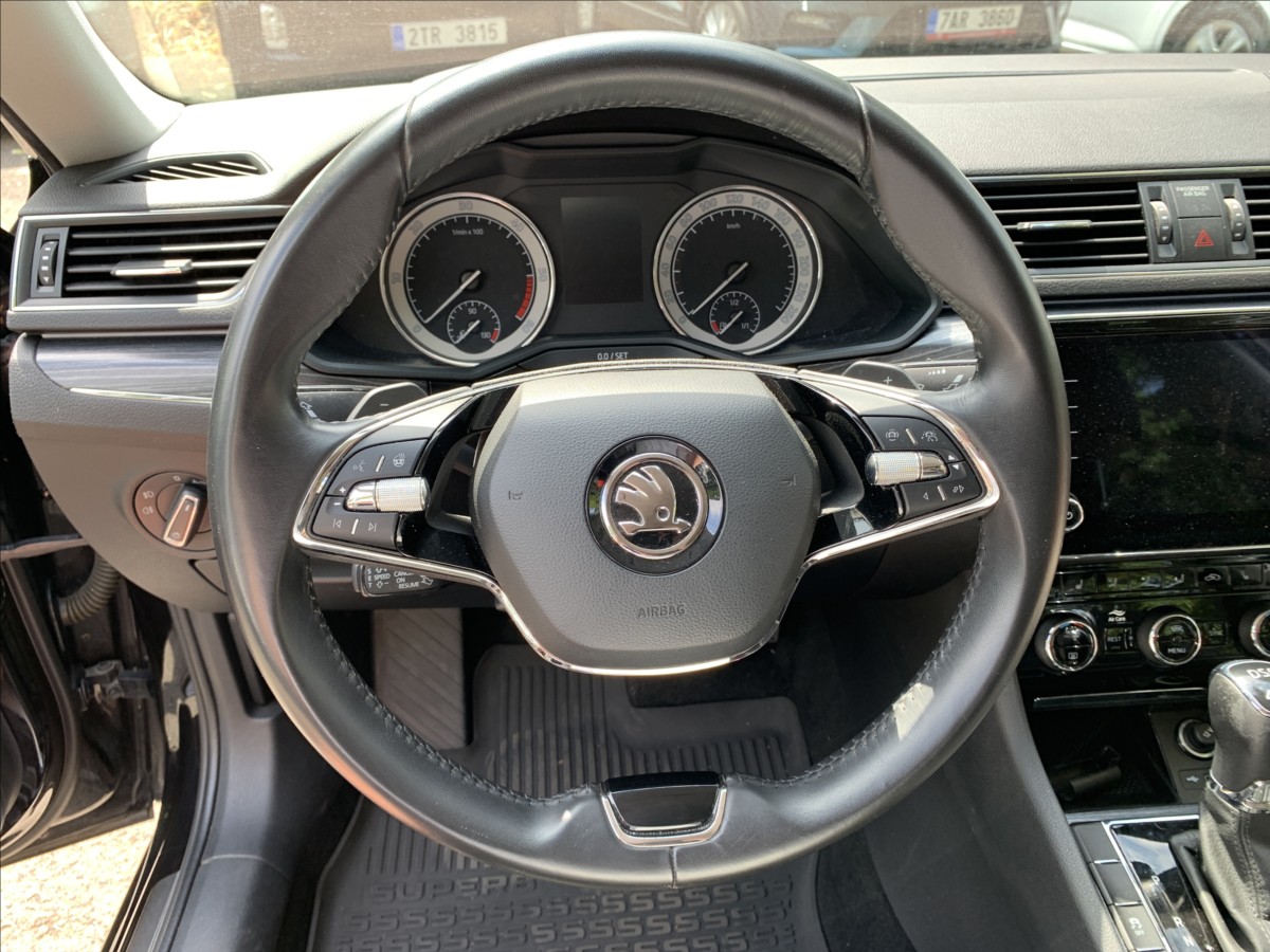 Škoda Superb