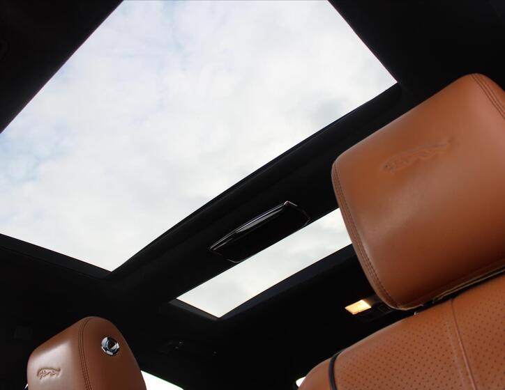 Jaguar XJ 26