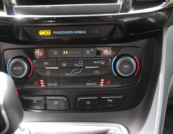 Ford Tourneo Connect 34