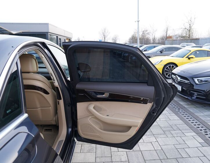 Audi A8 22