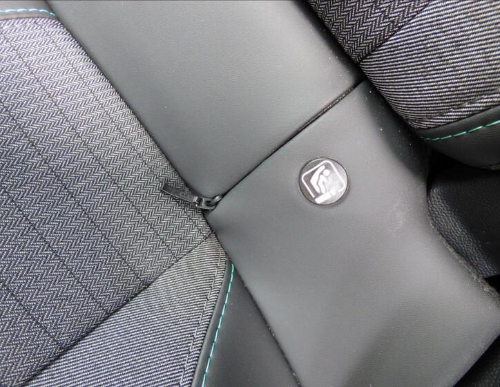 Peugeot 208 41
