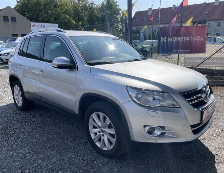 Volkswagen Tiguan 8