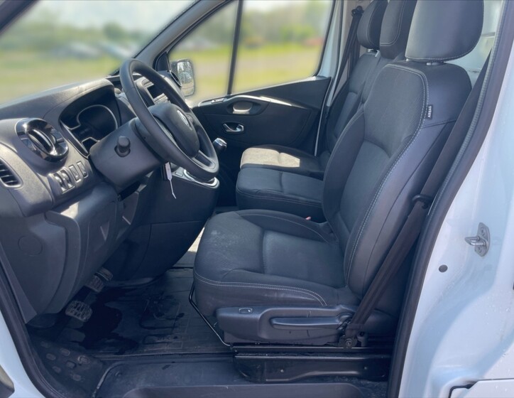 Renault Trafic 7
