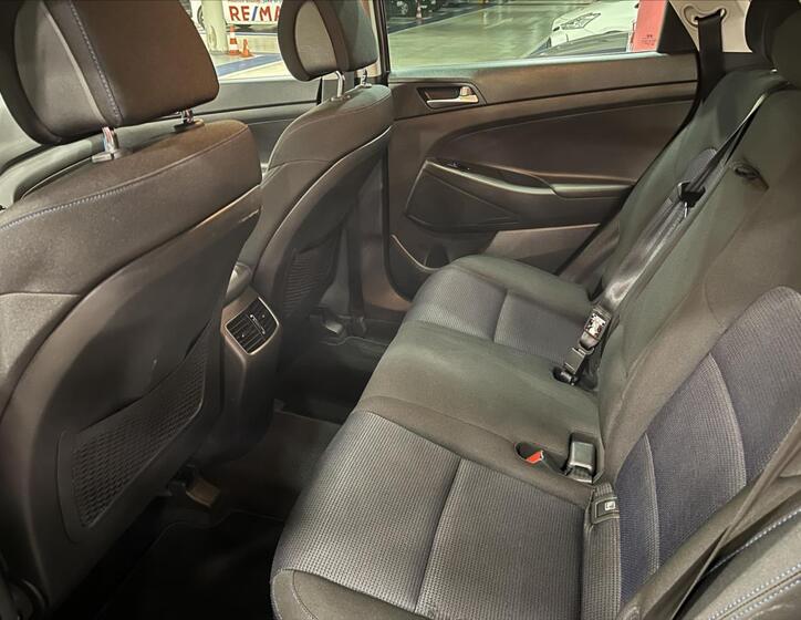 Hyundai Tucson 19