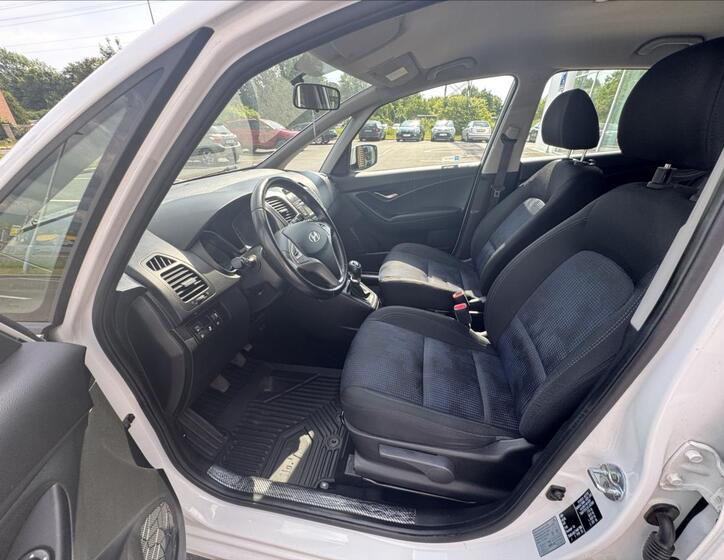 Hyundai ix20 6