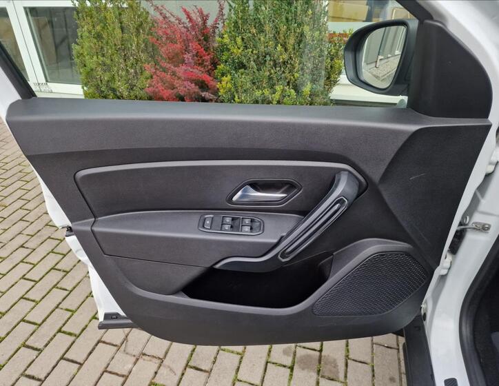 Dacia Duster 32
