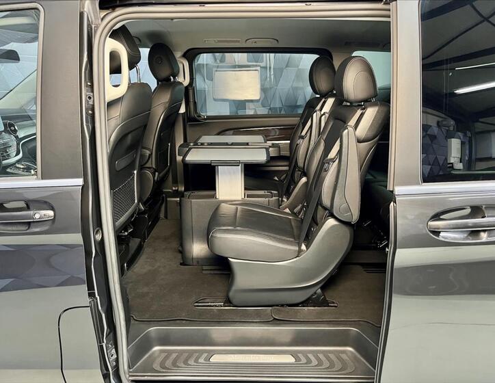 Mercedes-Benz Třídy V 12