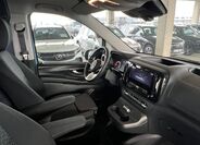 Mercedes-Benz Vito 12