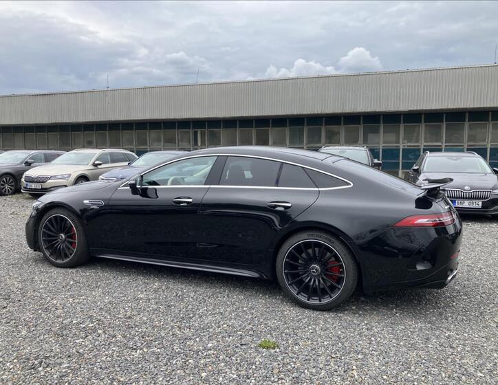 Mercedes-Benz AMG GT 4