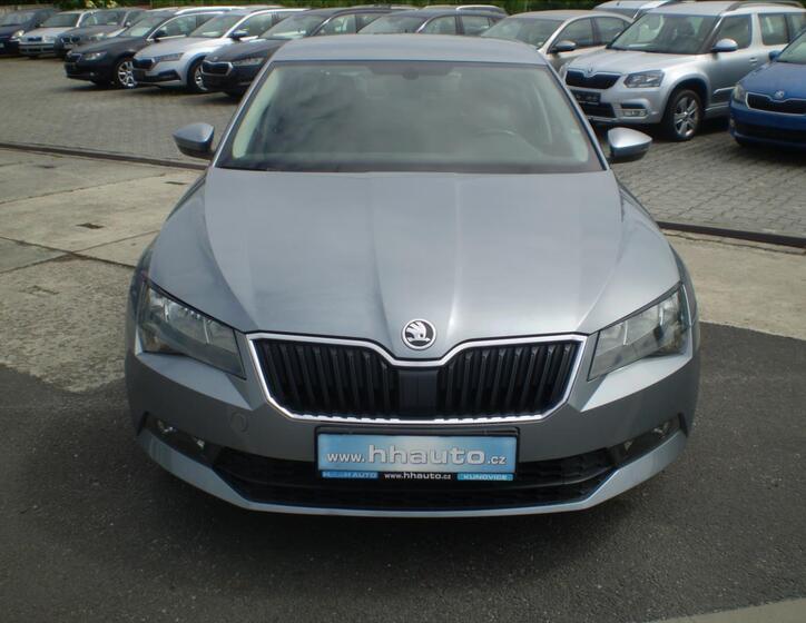 Škoda Superb 1