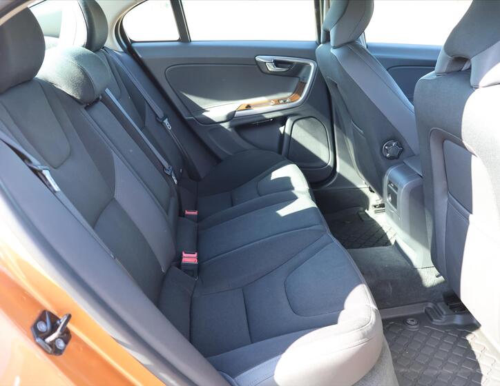 Volvo S60 14