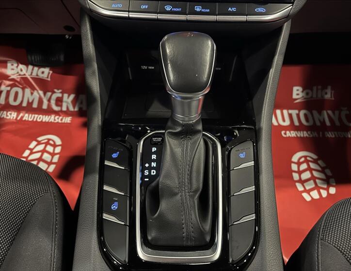 Hyundai IONIQ 23