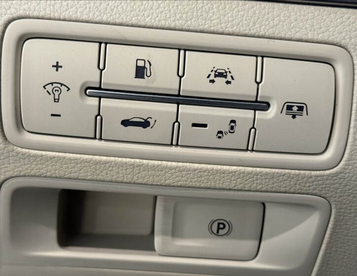 Hyundai Genesis 20