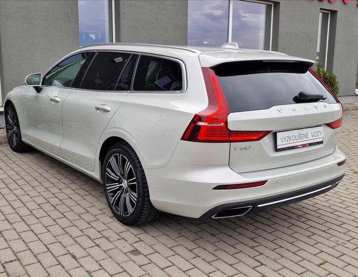 Volvo V60 8
