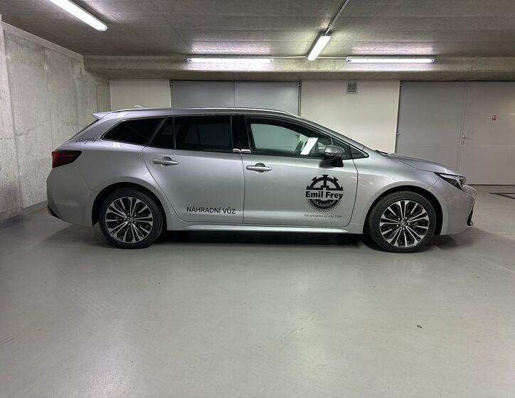 Toyota Corolla 4