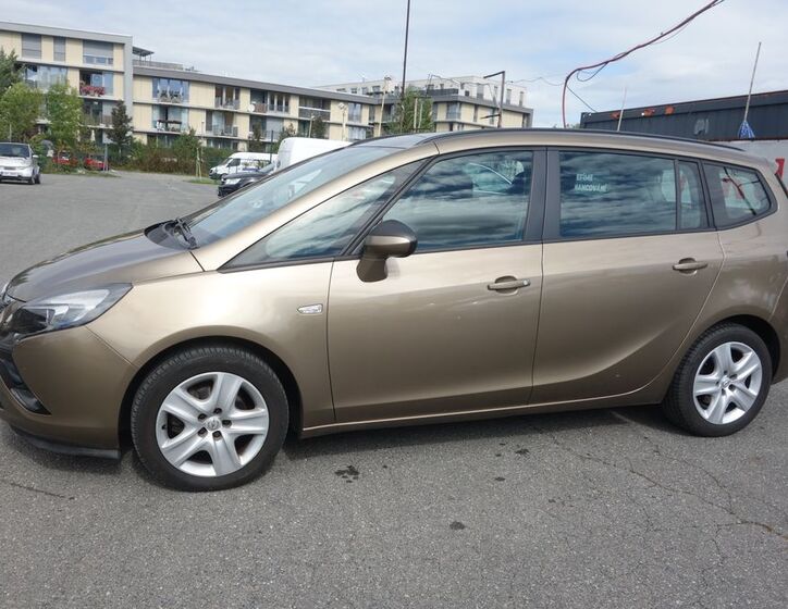 Opel Zafira 2